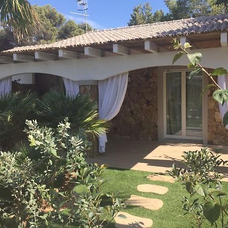 Residence Elegance Villa La Sterlizia Porto Pino Extérieur photo