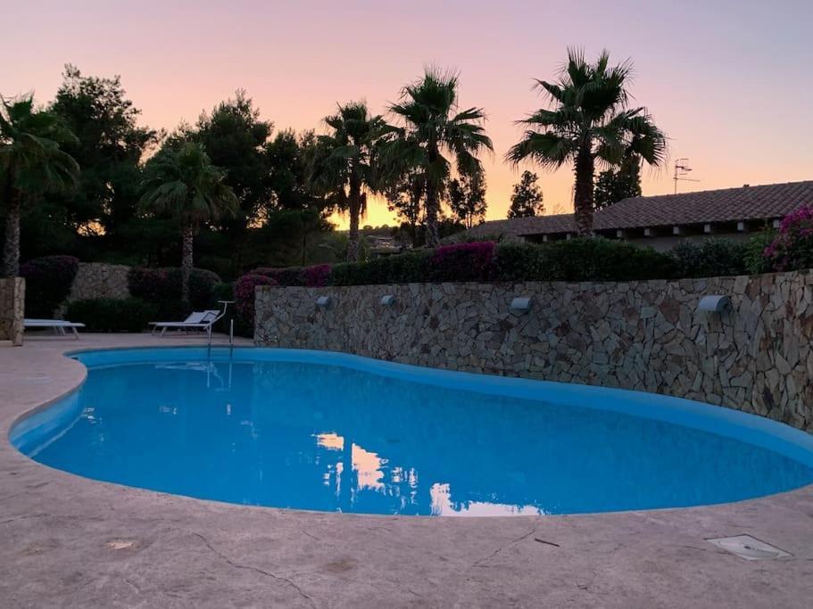 Residence Elegance Villa La Sterlizia Porto Pino Extérieur photo